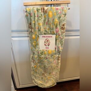 Adorable Spring Easter Bunny Rabbit Floral Throw Blanket